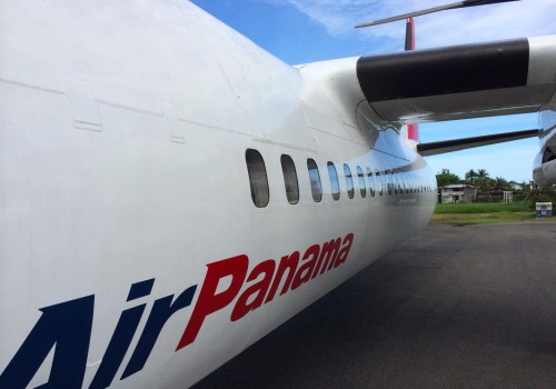 What airport do you fly into in panama?